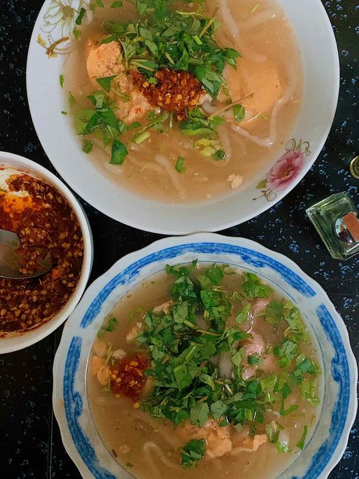 Quán bánh canh xôi đêm Trần Quang Khải, địa điểm nhất định bạn phải đến thử 2