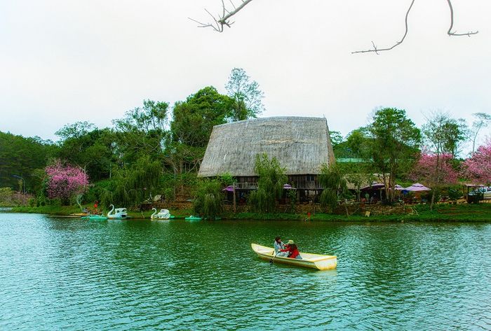Về du lịch Kon Tum để khám phá sức hút của miền đại ngàn hoang sơ