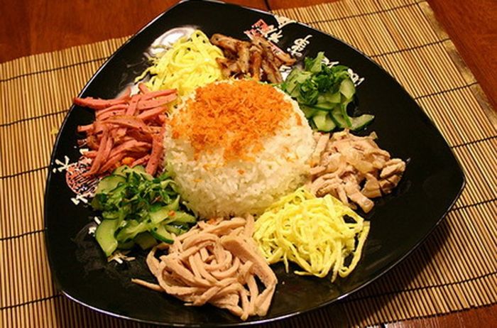 Trong giấc mơ, Người Âm Phủ bay đến Cố Đô thưởng thức Cơm Âm Phủ Huế 4.