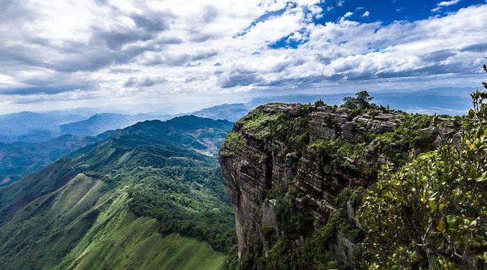 Hành trình trekking Pha Luông tự túc 2 ngày 1 đêm – Chinh phục đỉnh cao Mộc Châu 2