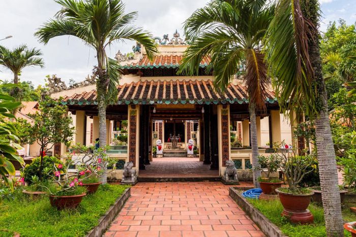 Khu Di Tích Lăng Mạc Cửu Hà Tiên - Nơi Yên Bình Trong Lòng Kiên Giang 5