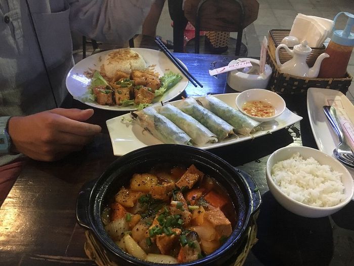 Nhà hàng Red Chilli Huế - Điểm đến ẩm thực lãng mạn giữa lòng xứ Huế