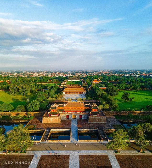 Lê Đình Hoàng tiếp tục thể hiện vẻ đẹp tráng lệ của Kinh thành Huế trong bộ ảnh thứ năm