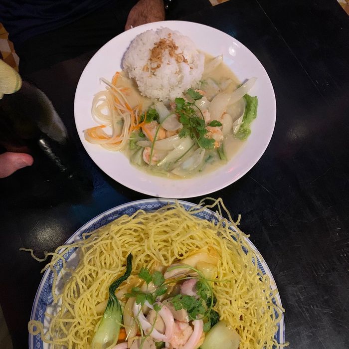 Nhà hàng Red Chilli Huế - Nơi thưởng thức ẩm thực lãng mạn tại Huế