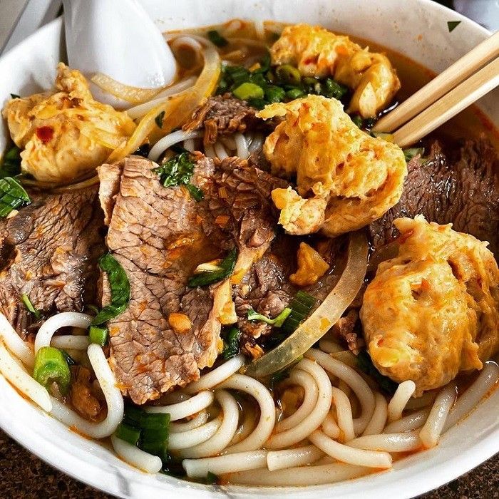 Top 7 quán bún bò Huế ngon đến phát cuồng khiến ai ăn là nhớ mãi