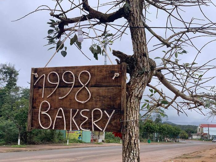 1998 Bakery, điểm đến thú vị để thưởng thức hương vị Đà Lạt tại Măng Đen 2