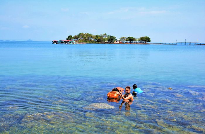 Hành trình khám phá Hà Tiên: ẩm thực và giải trí
