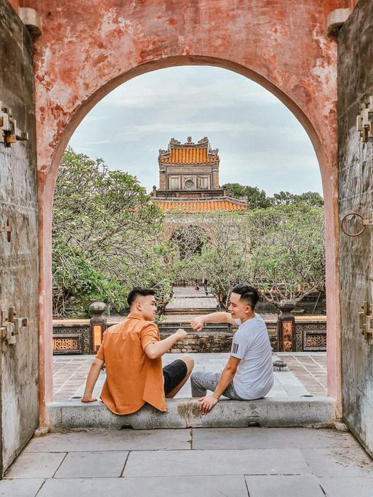 Khám phá Huế cùng bạn thân và chụp bộ ảnh sống ảo triệu view 10
