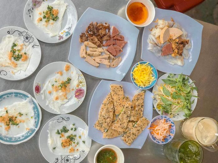 Bánh đập Nha Trang - Đặc sản dân giã chiếm trọn tình cảm của du khách