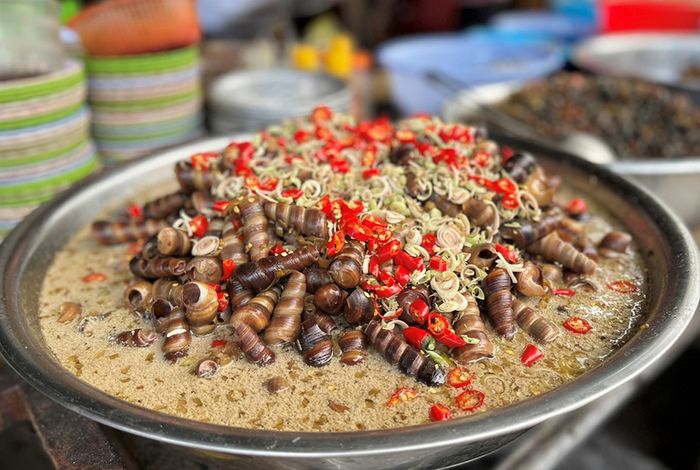 Điểm hẹn quán ốc đa dạng ở Nha Trang, phù hợp cho hội bạn thân 5