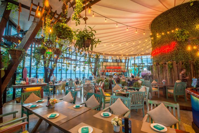 Skylight Nha Trang - Thưởng thức cuộc vui cực chất tại quán bar view đẹp giữa thành phố biển