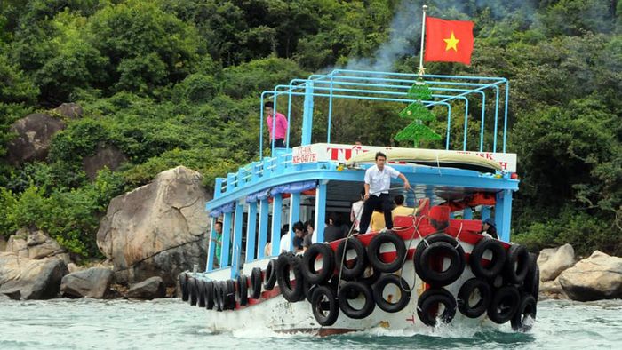 Hòn Một - Một làng chài nhỏ yên bình, thơ mộng nép mình bên thành phố Nha Trang sôi động 6