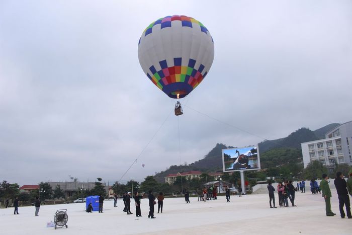 Lễ hội khinh khí cầu Mộc Châu 7 sáng tạo và phong phú màu sắc