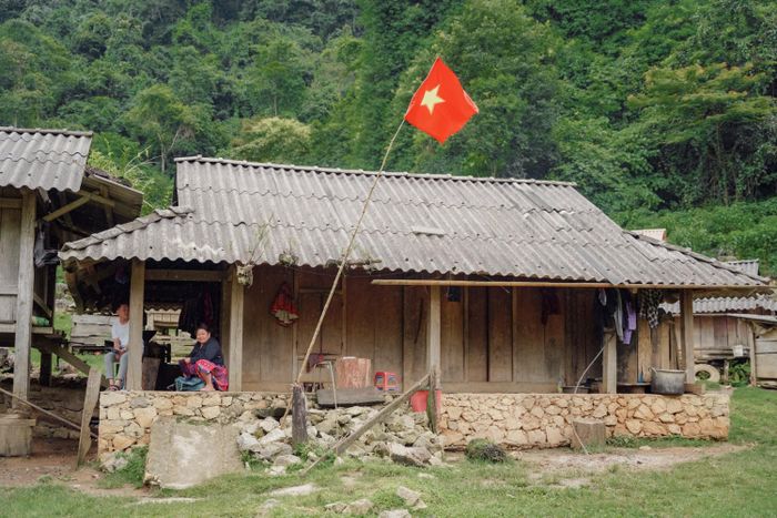 Khám phá Hang Táu cùng Yến Lee: Những trải nghiệm đáng nhớ (phần 3)