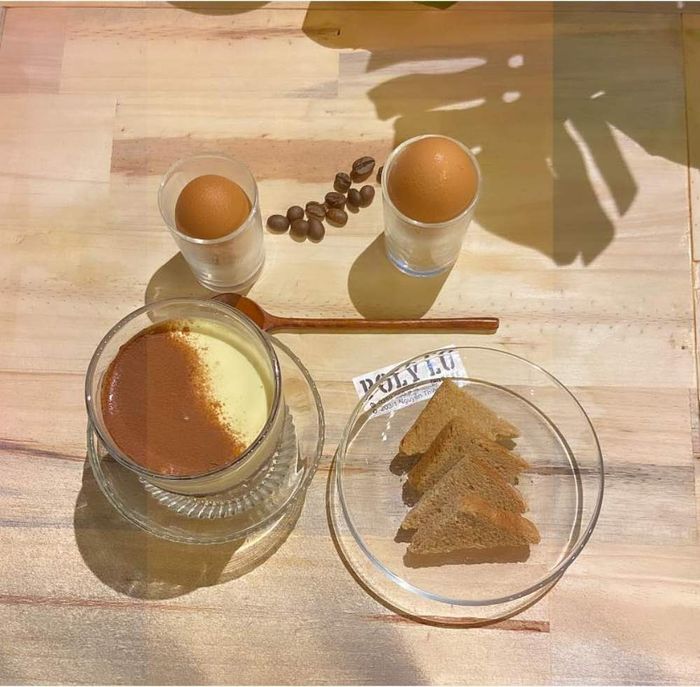 Poly Lu Coffee Nha Trang - Điểm hẹn lý tưởng của những người yêu thích cà phê trứng