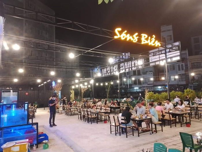 Thưởng thức hải sản tươi ngon ở Nha Trang