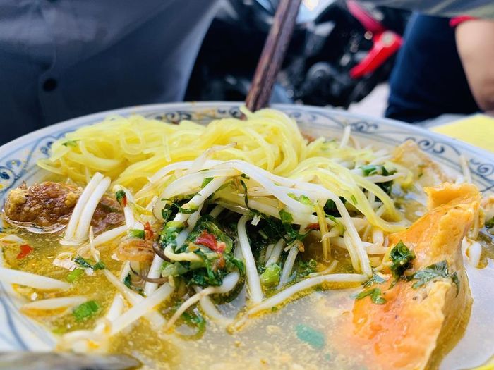 Mì Quảng Nha Trang: món ăn quen mà lạ 3