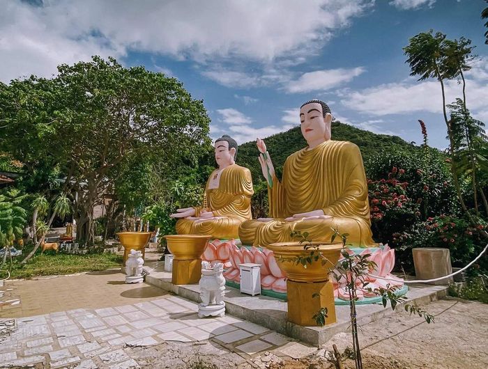 Một chút thanh bình đầu năm cùng Cường Quốc Phạm tại Chùa Ba Đảo Nha Trang 3