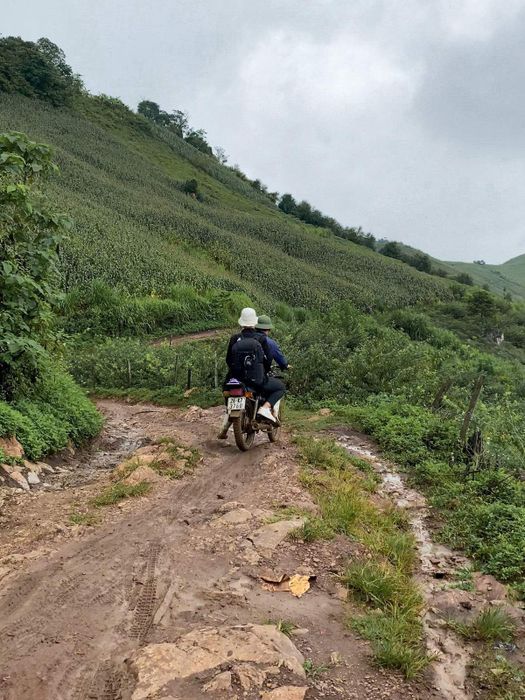 Khám phá Hang Táu cùng Yến Lee: Những trải nghiệm đáng nhớ (phần 6)