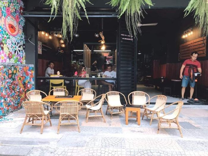 Poly Lu Coffee Nha Trang - Điểm đến lý tưởng cho người yêu cà phê trứng