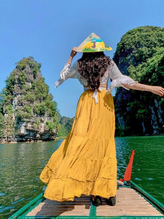 Trải nghiệm vui vẻ tại Tràng An, đừng quên ghi lại những kỷ niệm đặc biệt này.