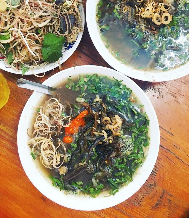 Xì xụp bát miến lươn Ninh Bình - Một đặc sản nổi tiếng với hương vị thơm ngon và đậm đà 5