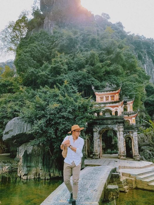 Xem ngay bài đánh giá về 1 ngày tại Ninh Bình từ Cường Quốc Phạm 6