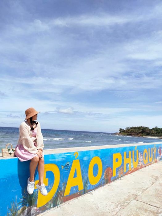 Trải nghiệm Đảo Phú Quý thú vị cùng Tường Nón Lá 6