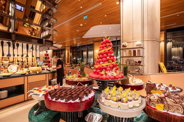 Trải nghiệm đại tiệc buffet đẳng cấp thế giới tại The Square – Novotel Premier Hàn sông 3
