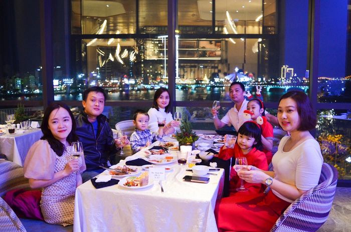 Trải nghiệm đại tiệc buffet sang chảnh đẳng cấp quốc tế tại The Square – Novotel Premier Han River 14