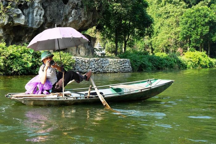 Trải nghiệm chèo thuyền ở Tam Cốc - Một hoạt động không mới mẻ nhưng vẫn vô cùng hấp dẫn