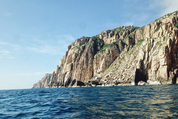 Khám phá vẻ đẹp hoang sơ của Bãi Thùng