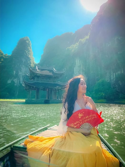 Tràng An - một ngày đáng nhớ, hãy lưu lại những trải nghiệm đặc biệt này.