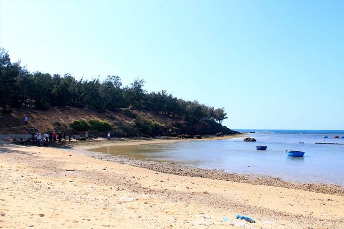 Hòn Đỏ - vẻ đẹp yên bình của nàng tiên cá ngủ say tại Ninh Thuận 6