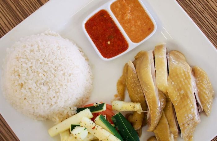 Khám Phá Vẻ Đẹp Hoang Sơ Của Biển Ninh Chữ