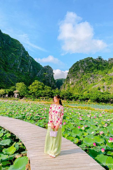 Khám phá vẻ đẹp của Đầm Sen và Hang Múa ở Ninh Bình, nơi bạn có thể quên lối về cùng Hồ Thiên Nga 3