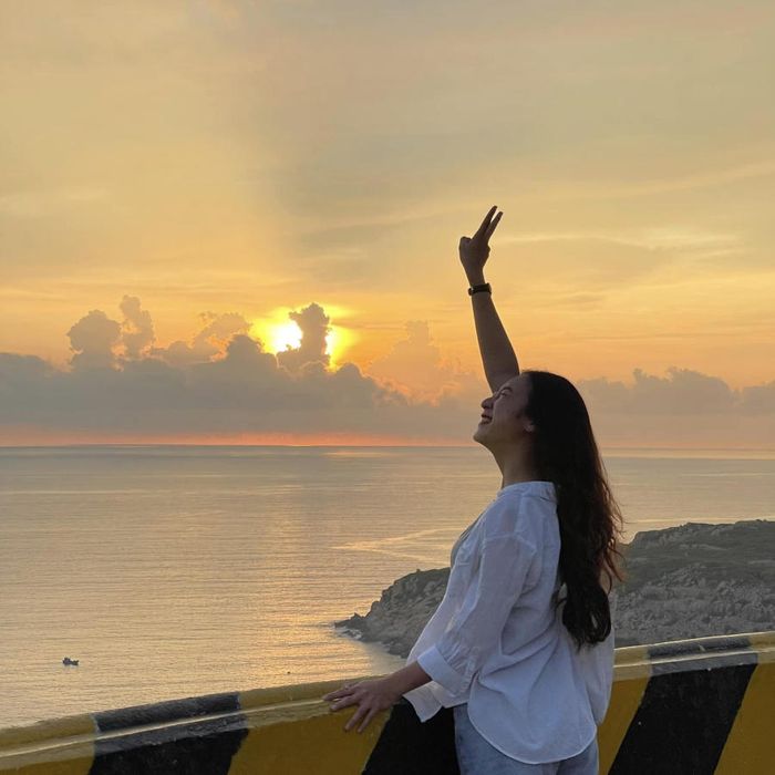 Trải nghiệm bình minh tuyệt vời tại Vịnh Vĩnh Hy.