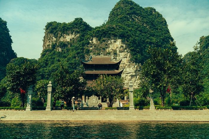 Đánh giá chuyến đi Tràng An Ninh Bình - Một trải nghiệm đáng nhớ 4