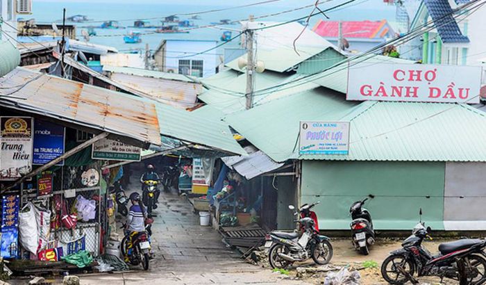 Chợ Gành Dầu Phú Quốc – Nơi thị trấn quê mình yên bình trên Bắc đảo