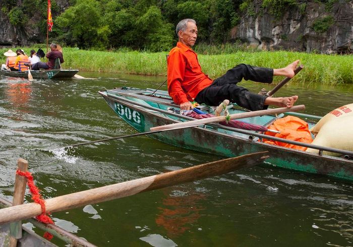 Trải nghiệm chèo thuyền ở Tam Cốc - Một hoạt động không mới mẻ nhưng vẫn rất hấp dẫn