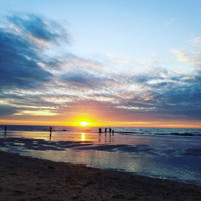 Khám phá danh sách những bãi tắm đẹp ở Phan Thiết cùng nhóm bạn thân 3