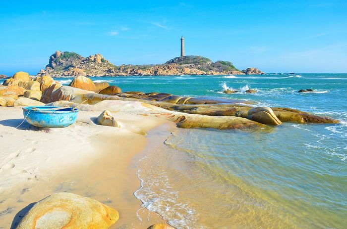 Khám phá danh sách những bãi tắm đẹp ở Phan Thiết cùng nhóm bạn thân 6