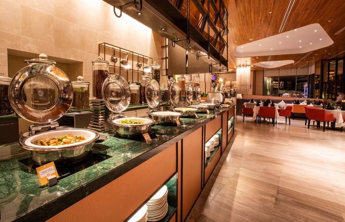 Trải nghiệm đại tiệc buffet sang chảnh đẳng cấp quốc tế tại The Square – Novotel Premier Hàn sông 11