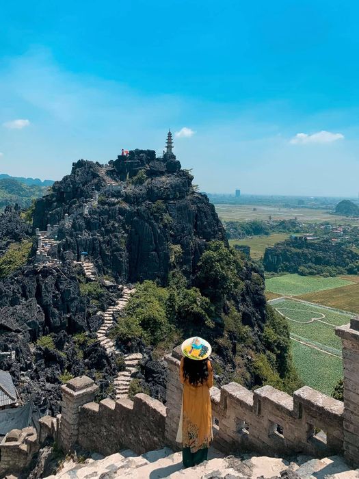 Trải nghiệm vui vẻ tại Tràng An, hãy ghi lại bài viết này.