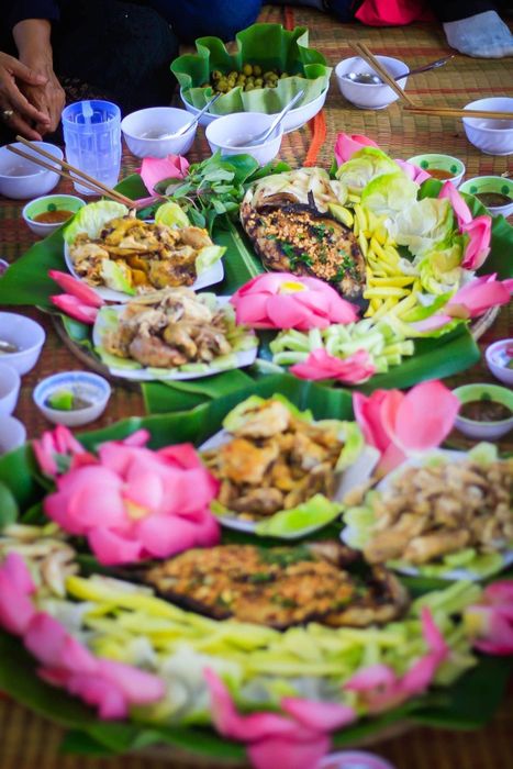 Khám phá khu du lịch sinh thái Sen Charaih Mỹ Nghiệp 9