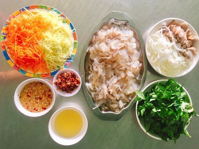 Khám phá hương vị độc đáo của món gỏi sứa Đầm Ô Loan giòn dai và thơm ngon 4