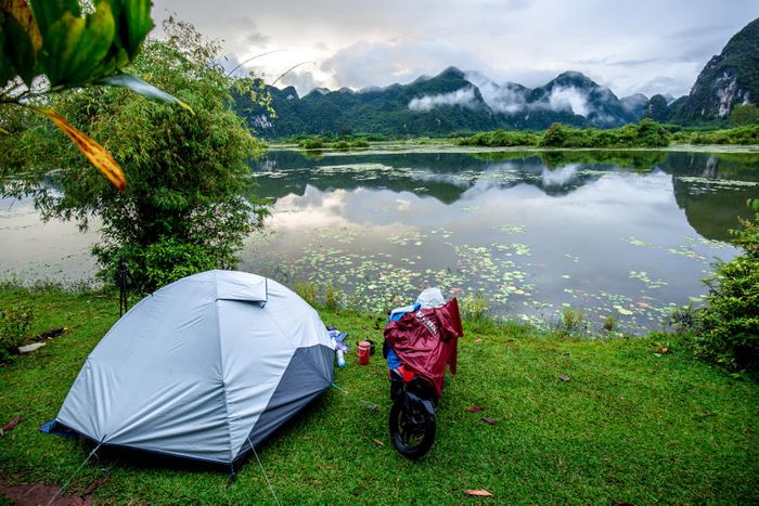 Lều trại bên Hồ Yên Phú ngắm bức tranh sơn thủy hữu tình 13