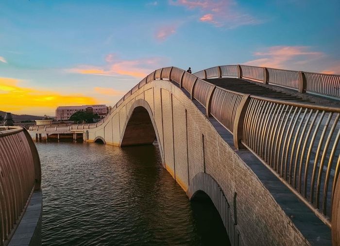 Khám phá vẻ đẹp lôi cuốn của Hồ Điều Hoà Hồ Sơn - Một điểm đến không thể bỏ qua