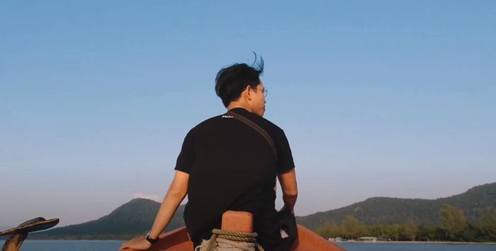 Lạc Lost ghi lại vẻ đẹp hấp dẫn của làng chài Rạch Vẹm