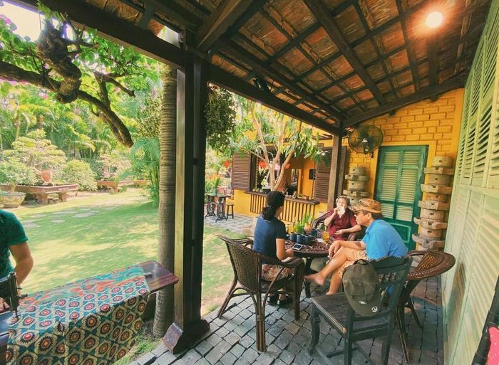 Nhà cổ Quảng Đức Xưa và vẻ đẹp hoài cổ của làng gốm cổ Quảng Đức vẫn tỏa sáng như một biểu tượng